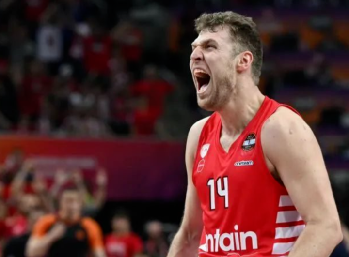 华体会官网首页 Ning在FPX比赛中失利加时末段萨克拉门托国王单刀错失，今晚里尔造点机会直接炸裂