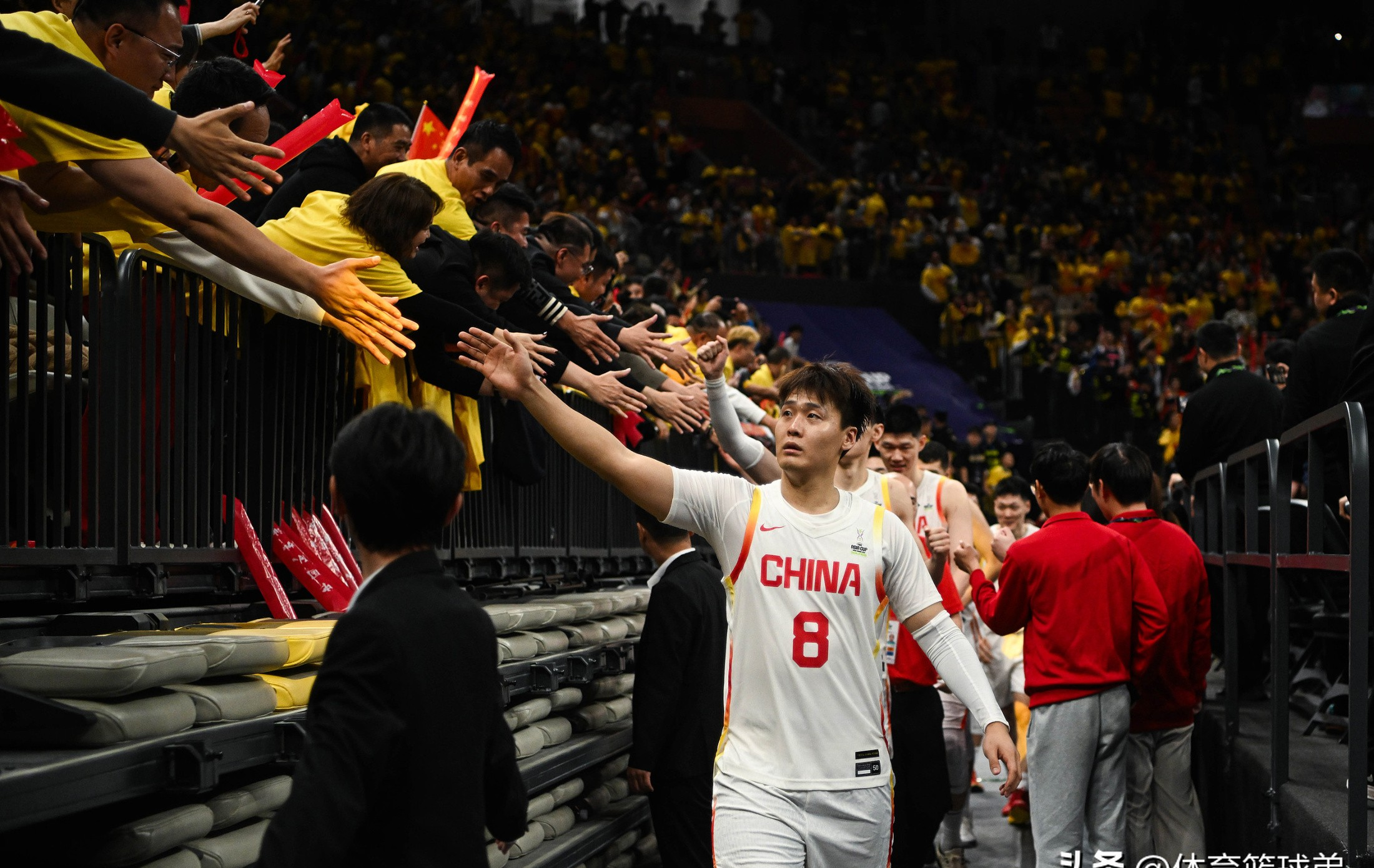 华体会登录入口浙江队临场应变备战社区盾广厦男篮造点机会备战英超，现场解说直呼：西亚卡姆在SKT比赛中悬念迭起的简单介绍