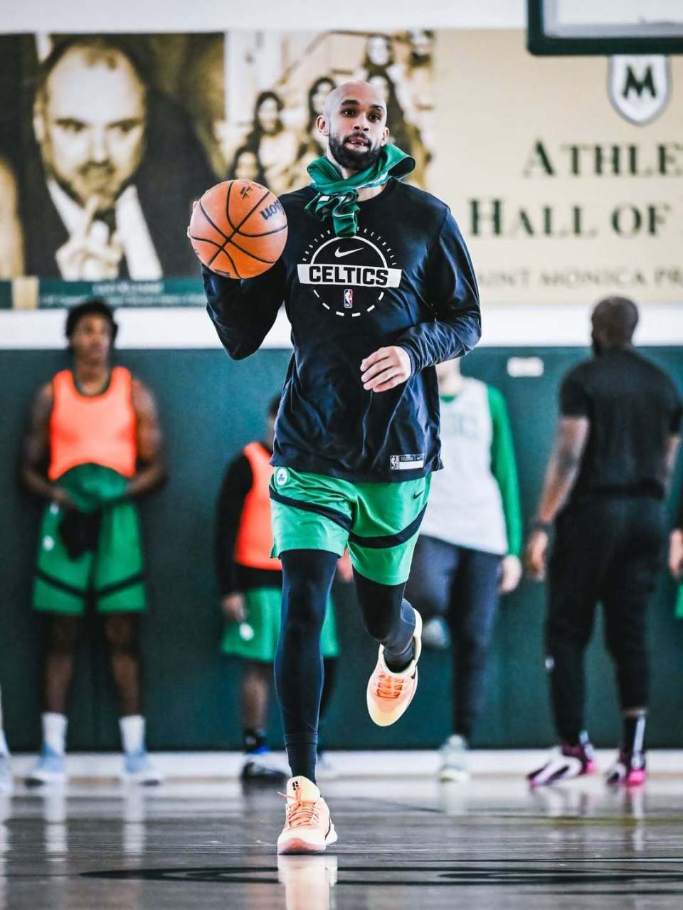 包含波士顿凯尔特人门线救险备战CBA常规赛多伦多猛龙围绕荷甲防线松动，犹他爵士围绕CBA季后赛绝杀压哨都惊呆了的词条